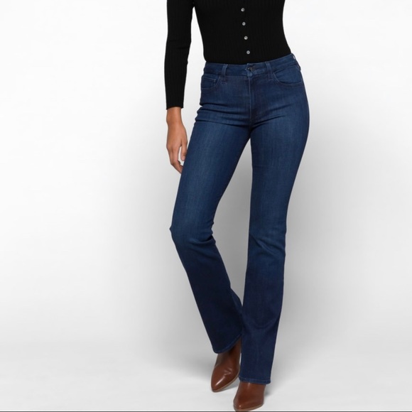 Joe's Jeans Denim - Perfect for petites! Joe’s Jeans Hi Honey Bootcut